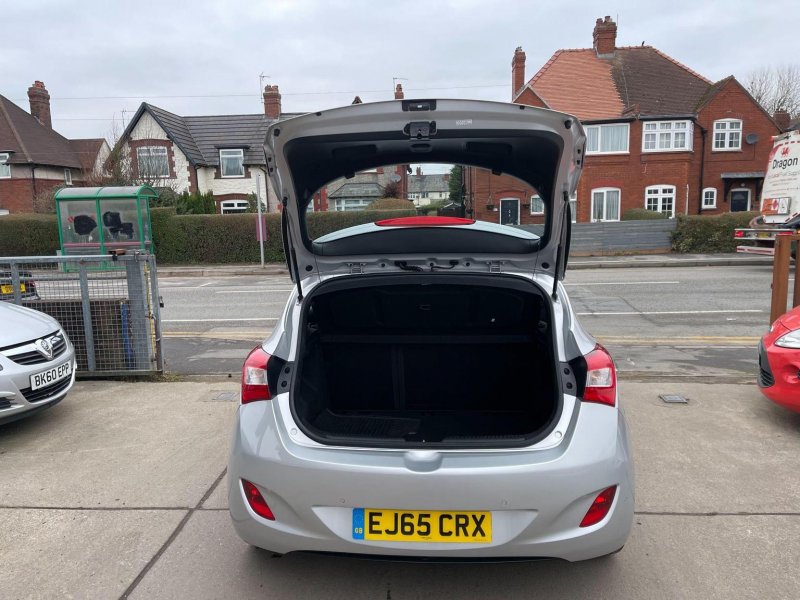 HYUNDAI I30