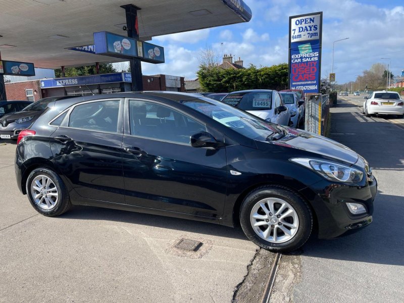 HYUNDAI I30