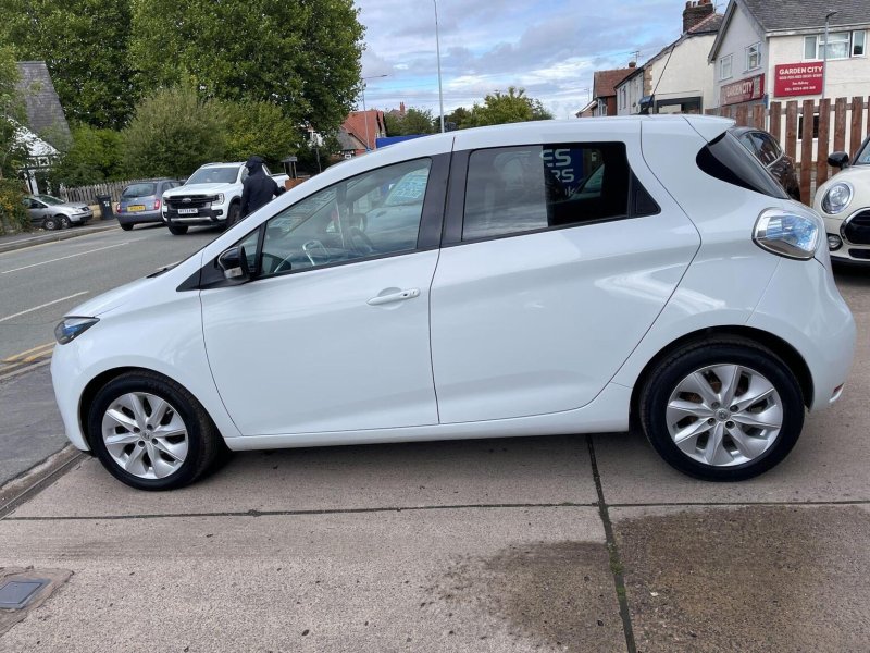 RENAULT ZOE